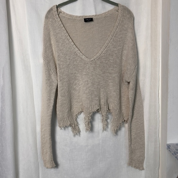 3/$20 💥 Blank Paige Oversized Relaxed Fit Sweater Distressed Cream Frayed Knit - Picture 8 of 15